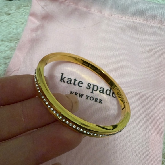 ✨Brand New Kate Spade Yellow Gold Bangle - Picture 2 of 10